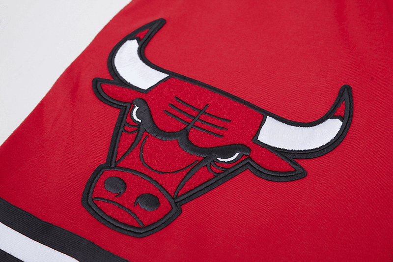 NBA CHICAGO BULLS CLASSIC CHENILLE MEN'S SHORT (RED)