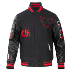 NBA CHICAGO BULLS OLD ENGLISH MEN'S RIB WOOL VARSITY JACKET (BLACK/RED/BLACK)