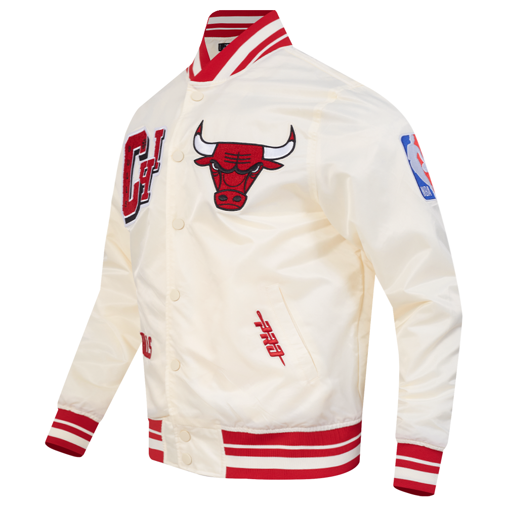 NBA CHICAGO BULLS BEST OF MEN'S RIB SATIN JACKET (EGGSHELL/ RED)