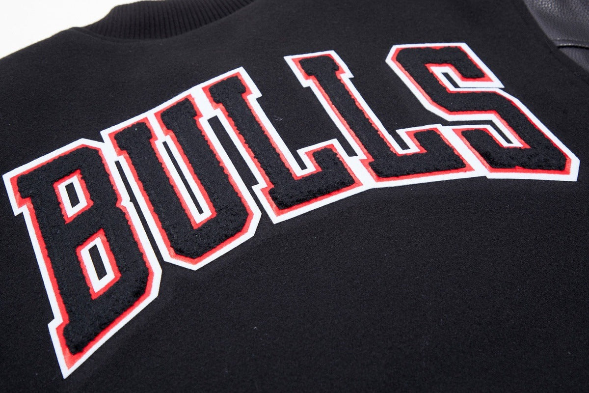 NBA CHICAGO BULLS CLASSIC WOOL MEN'S VARSITY JACKET (BLACK)
