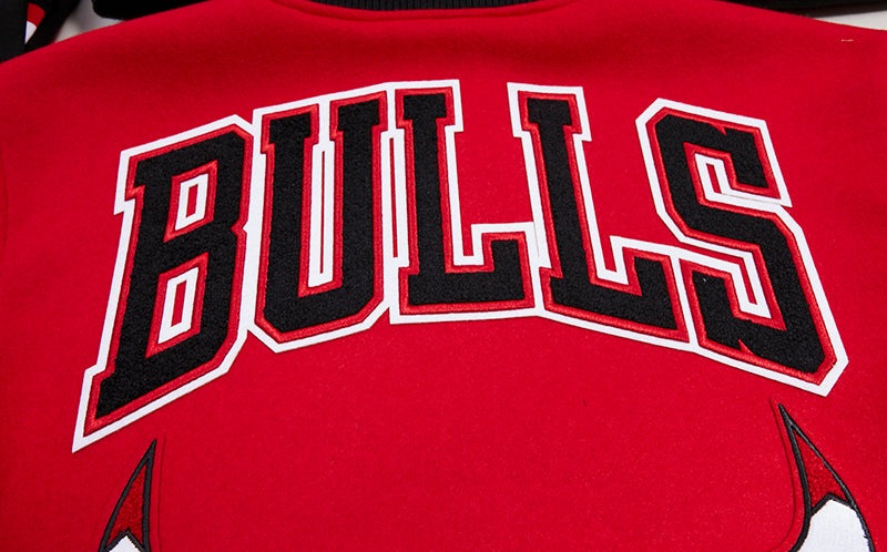 NBA CHICAGO BULLS RETRO CLASSIC MEN'S RIB WOOL VARSITY JACKET (RED/BLACK)