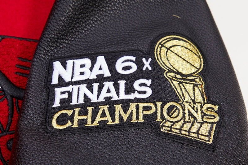 NBA CHICAGO BULLS RETRO CLASSIC MEN'S RIB WOOL VARSITY JACKET (RED/BLACK)
