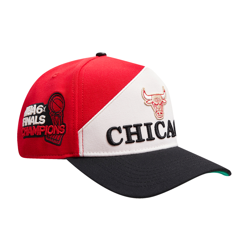 NBA CHICAGO BULLS CHEVRON PINCH FRONT SNAPBACK HAT (RED)