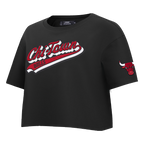 NBA CHICAGO BULLS SCRIPT TAIL T-SHIRT EN JERSEY SIMPLE À COUPE CARRÉE POUR FEMME (NOIR)