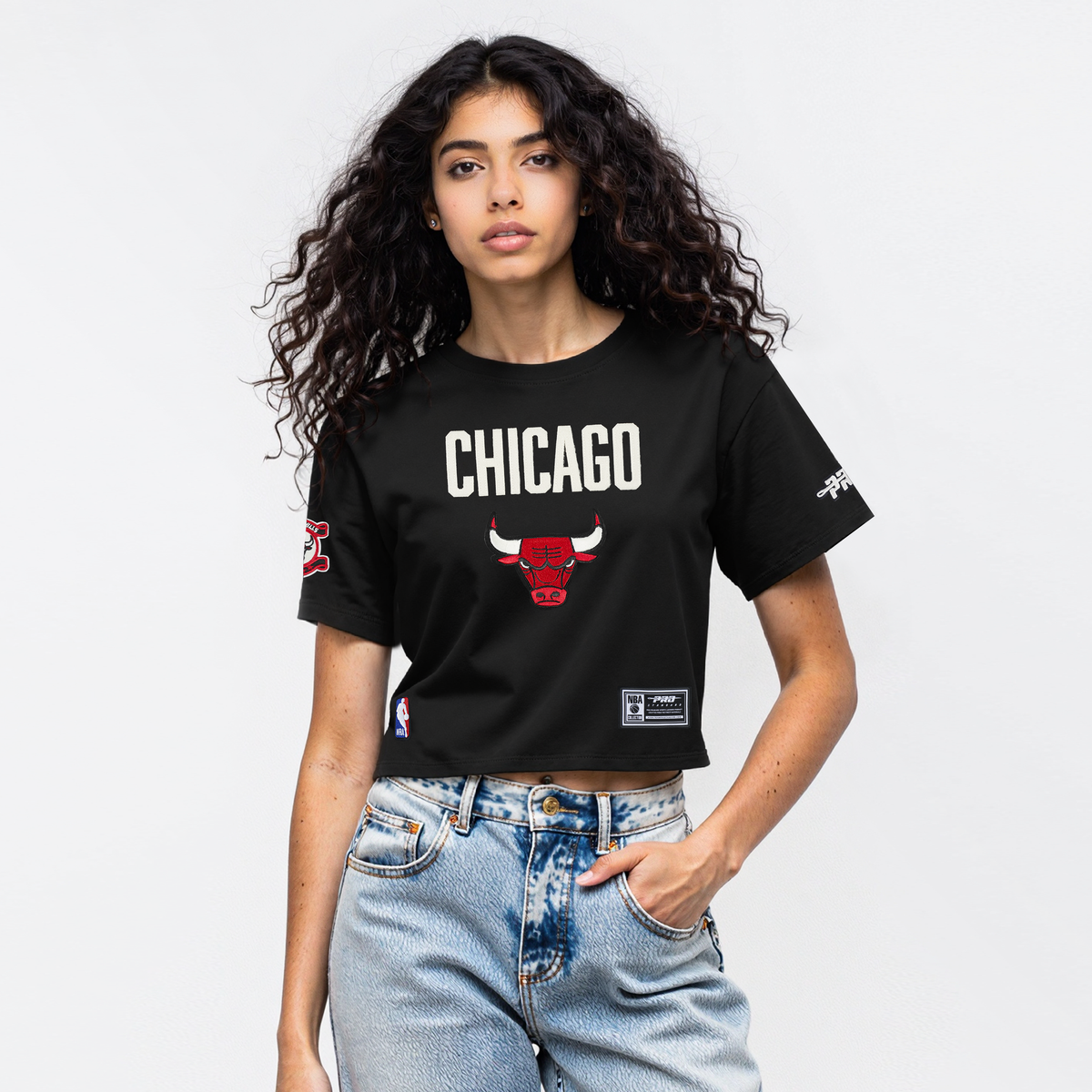 NBA CHICAGO BULLS MODERN ORIGINALS T-SHIRT EN JERSEY SIMPLE À COUPE CARRÉE POUR FEMME (NOIR)