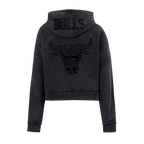 NBA CHICAGO BULLS WASHED CRYSTALLINE WOMEN'S CROPPED PULLOVER HOODIE (WASHED BLACK)
