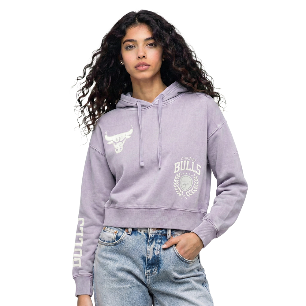 NBA CHICAGO BULLS STREET TEAM WOMEN'S ENZYME WASH FT CROPPED PO HOODIE (WASHED LILAC GRAY)