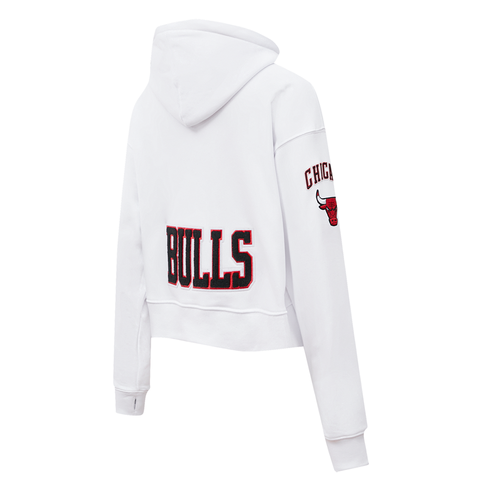 NBA CHICAGO BULLS CLASSIC WOMEN'S CROPPED PULLOVER HOODIE (WHITE)