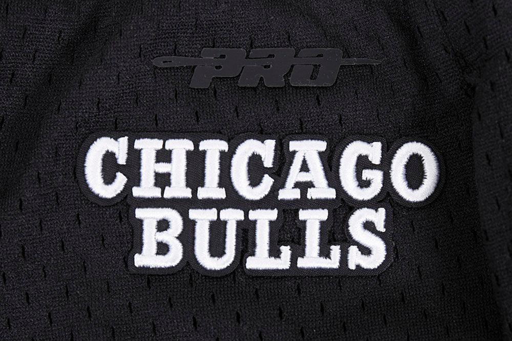 NBA CHICAGO BULLS SCRIPT TAIL WOMEN'S MESH SHORT (BLACK)