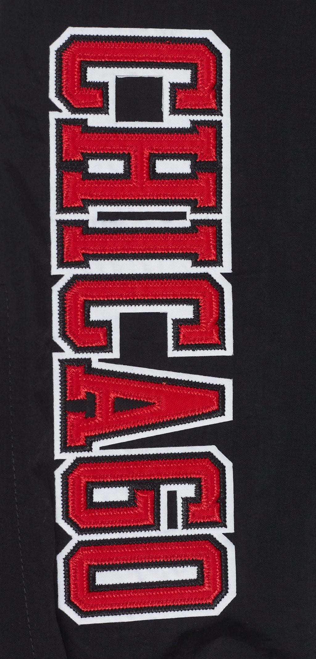 NBA CHICAGO BULLS CLASSIC WOMEN'S WIND WOVEN PANT (BLACK)