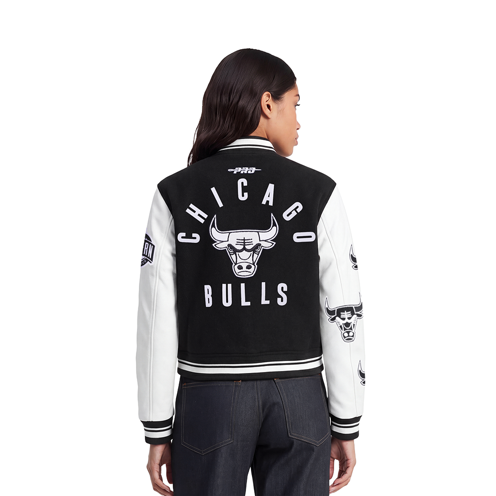 NBA CHICAGO BULLS WOMEN'S VARSITY JACKET (BLACK/WHITE)