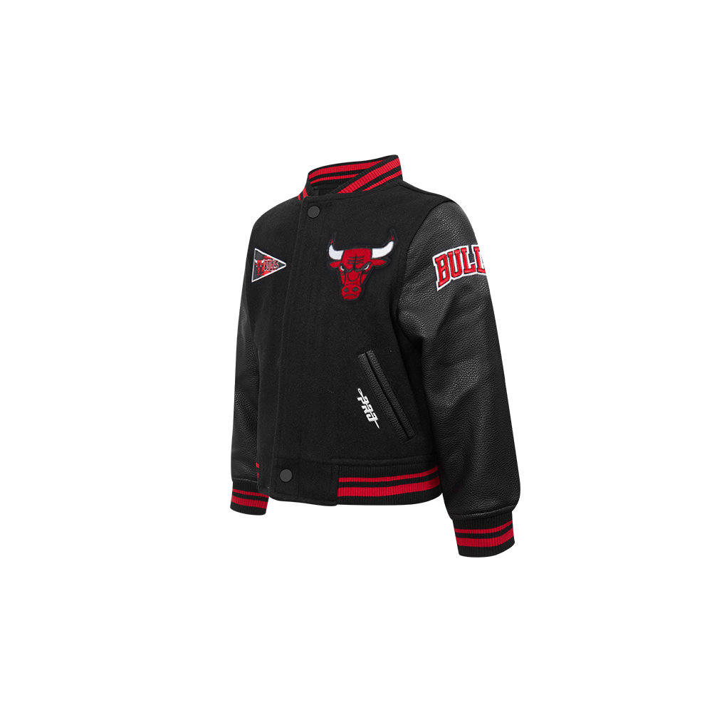 NBA CHICAGO BULLS RETRO CLASSIC BLOUSON COLLÉGIAL EN LAINE À BORDS CÔTELÉS POUR GARÇON BAMBIN (NOIR/ROUGE/NOIR)