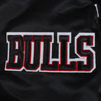 NBA CHICAGO BULLS GAME DAY CLASSICS WOMEN'S SATIN JACKET (BLACK)