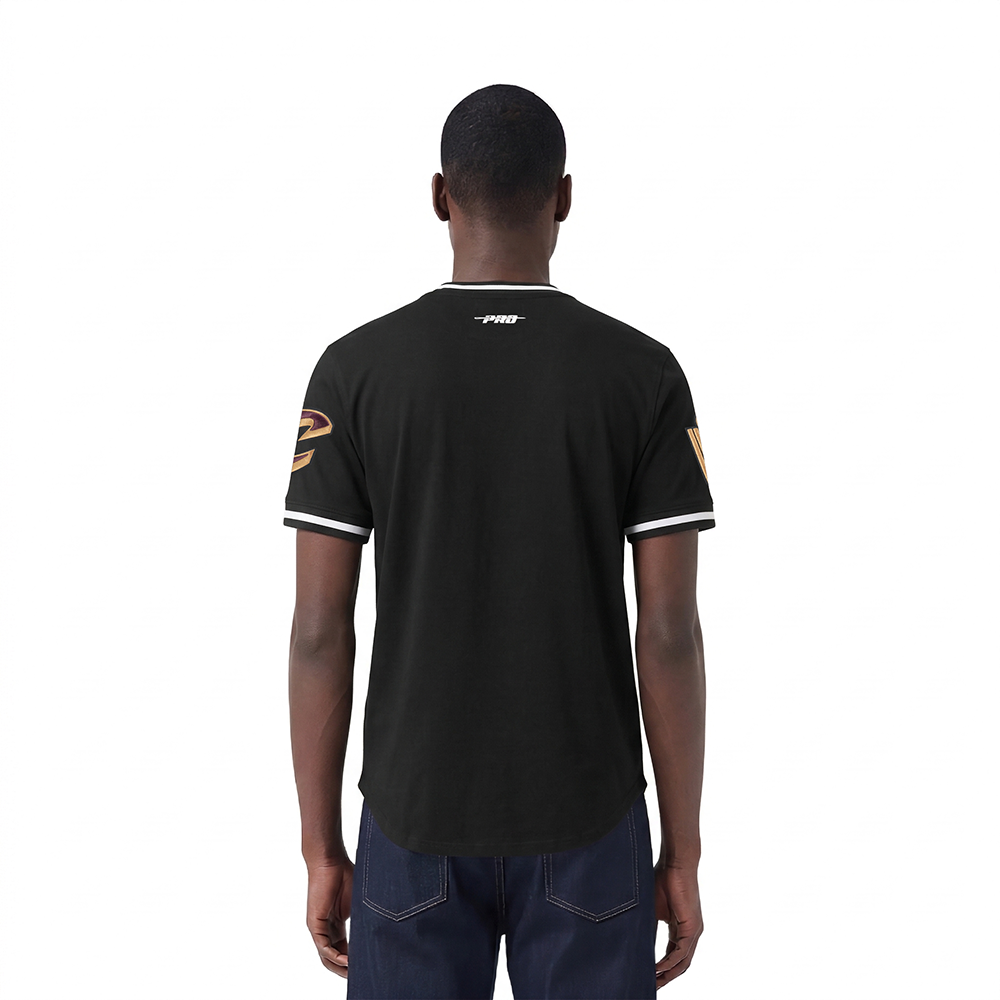 BCC158884-BLK-MODEL-2