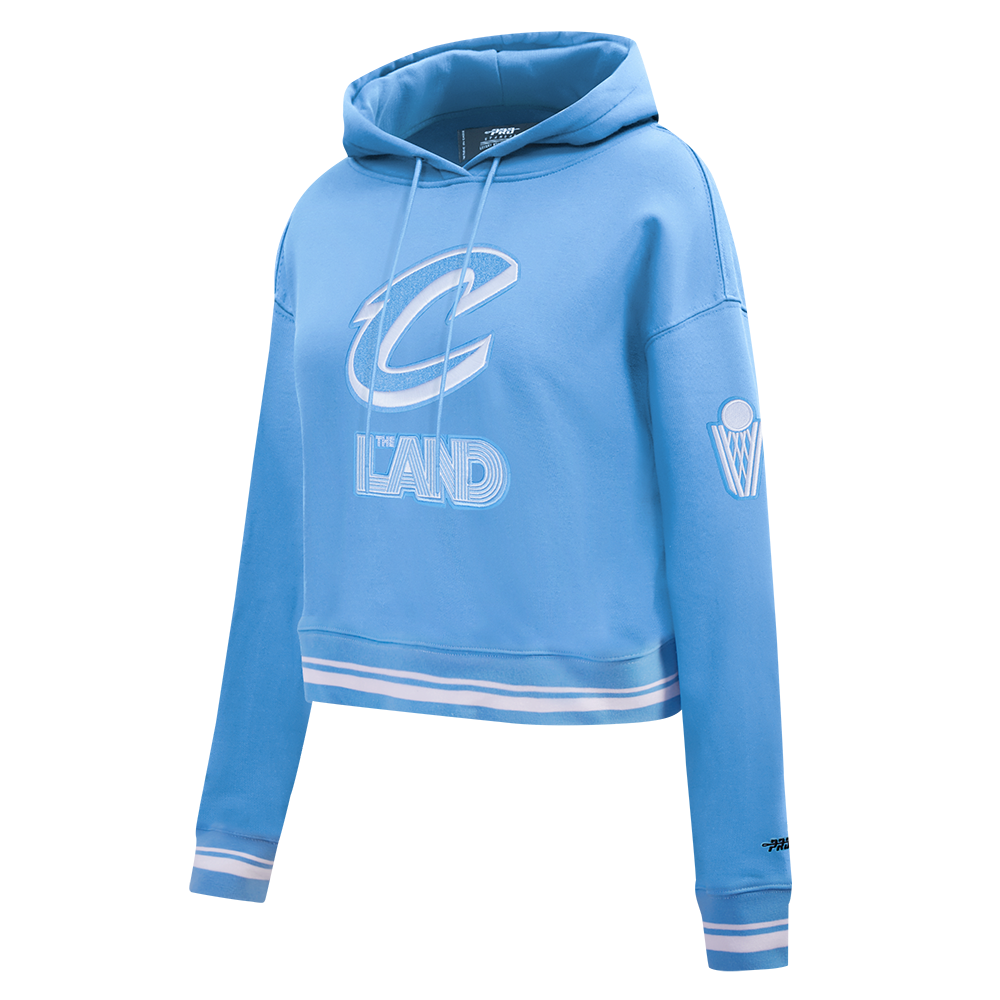 NBA CLEVELAND CAVALIERS CITY EDITION 24-25 WOMEN'S RIB FLEECE CROPPED PULLOVER HOODIE (UNIVERSITY BLUE)