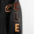 NBA CLEVELAND CAVALIERS CLASSIC BLOUSON COLLÉGIAL EN LAINE POUR GARÇON BAMBIN (NOIR DE JAIS)