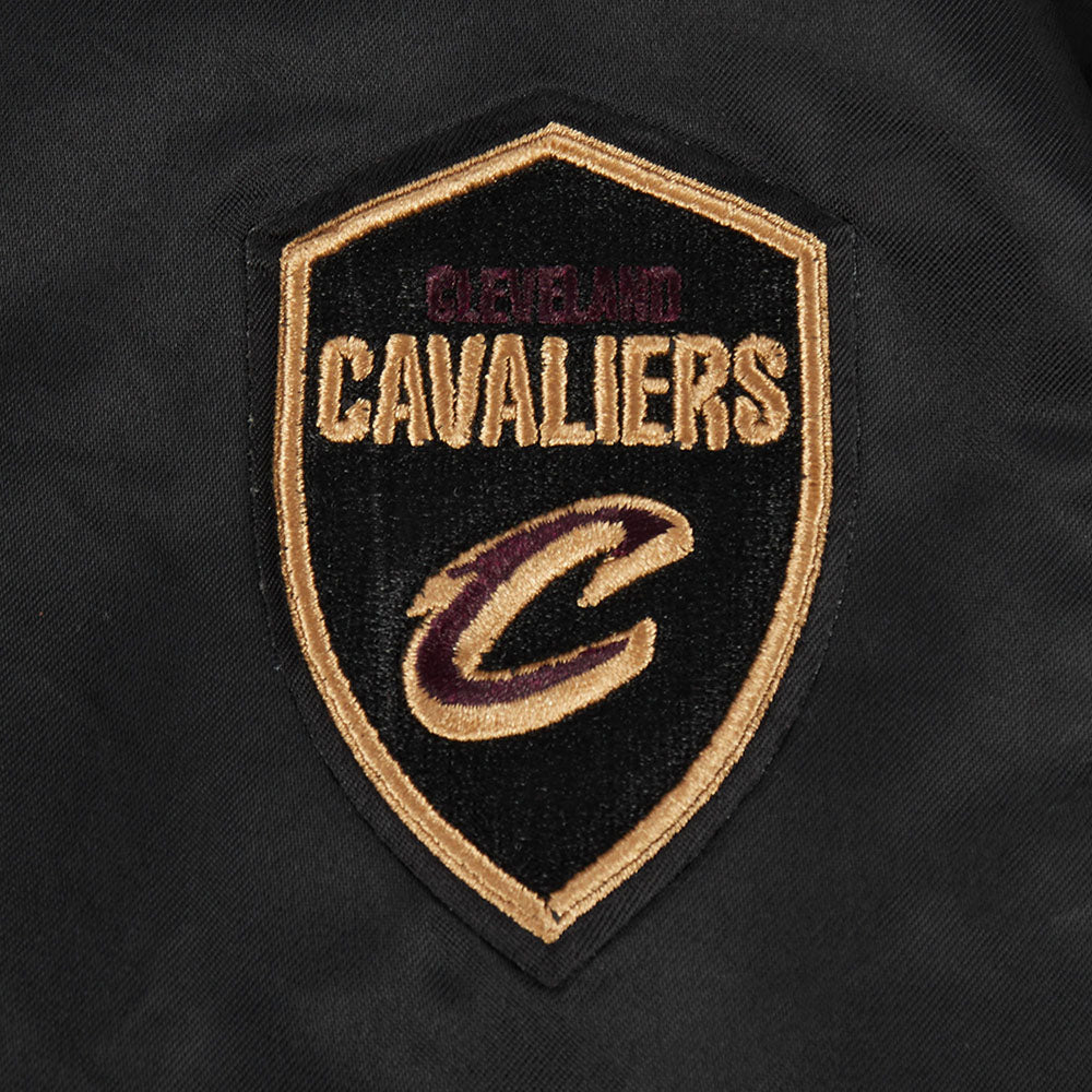 NBA CLEVELAND CAVALIERS CLASSIC BLOUSON EN SATIN POUR FEMME (NOIR)