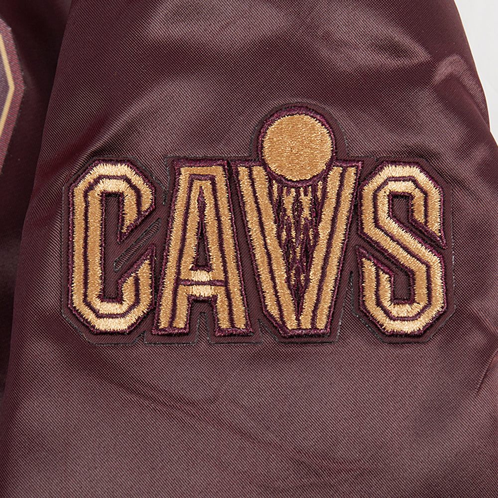 NBA CLEVELAND CAVALIERS CLASSIC BLOUSON EN SATIN POUR FEMME (LIE-DE-VIN)