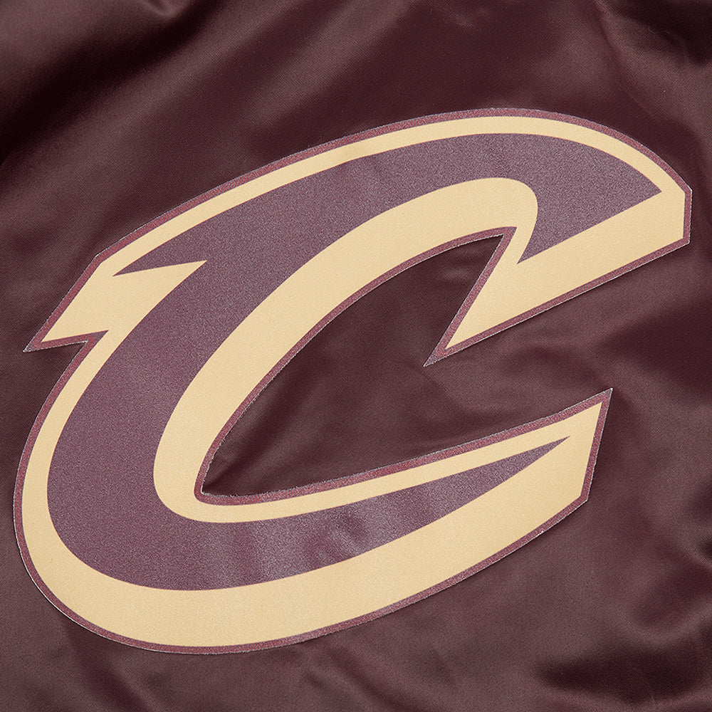 NBA CLEVELAND CAVALIERS CLASSIC BLOUSON EN SATIN POUR FEMME (LIE-DE-VIN)