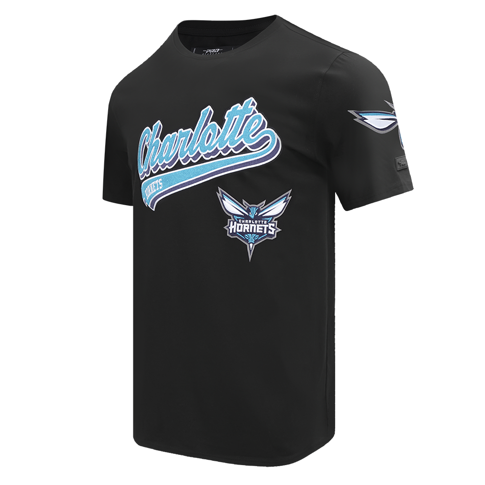 NBA CHARLOTTE HORNETS SCRIPT TAIL MEN'S   TEE (BLACK)