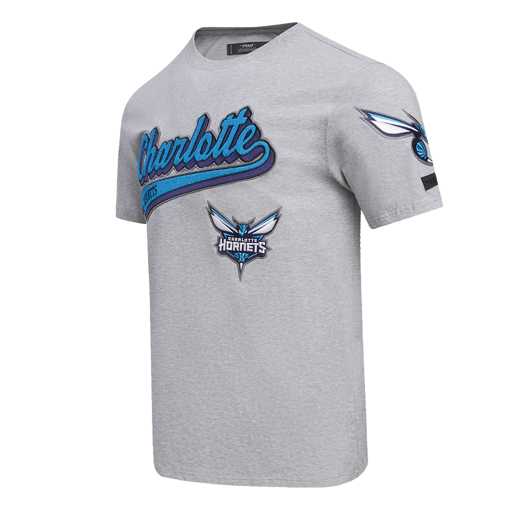 NBA CHARLOTTE HORNETS SCRIPT TAIL MEN'S   TEE (HEATHER GREY)