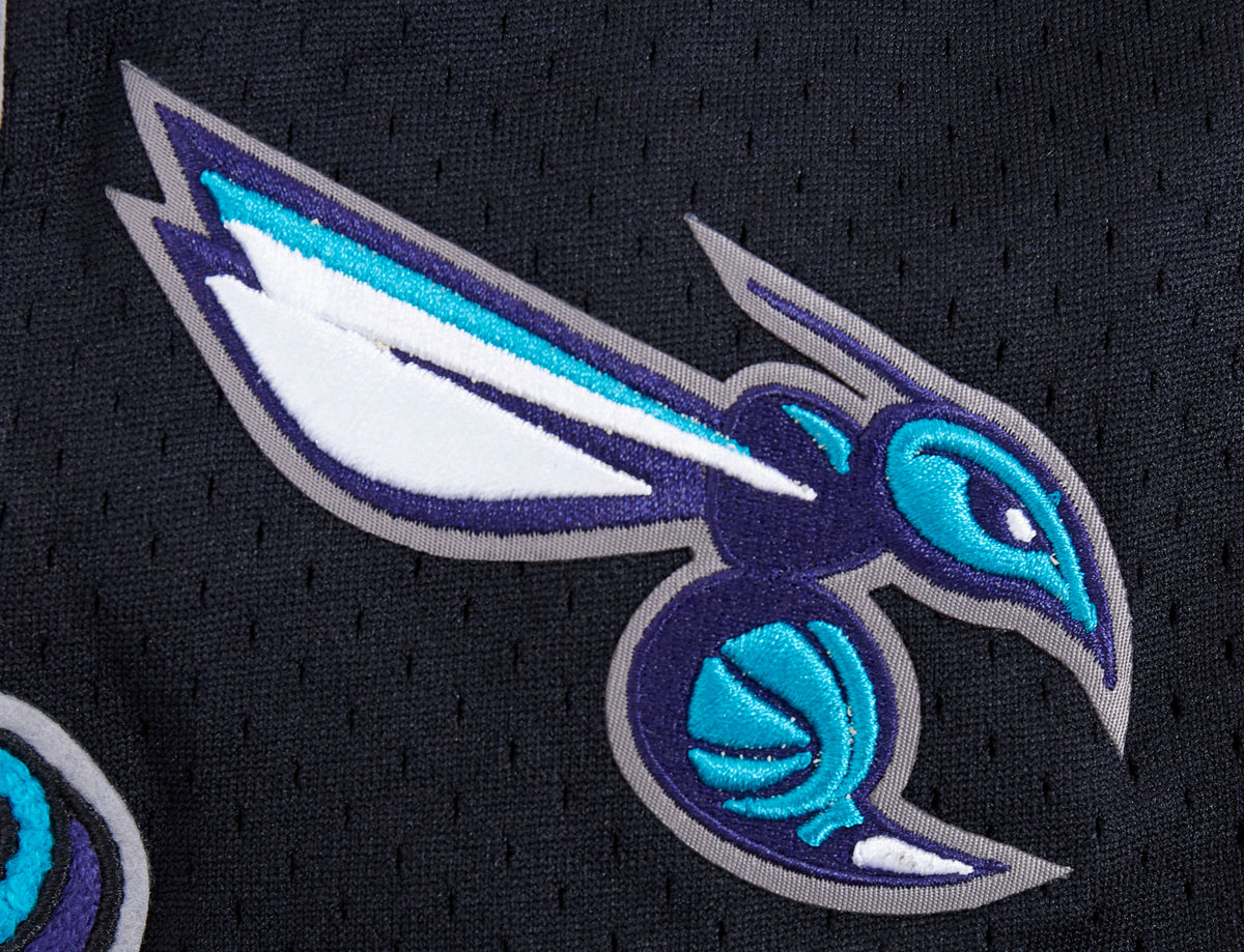 NBA CHARLOTTE HORNETS SCRIPT TAIL MEN'S DOUBLE KNIT 2.0 SHORT (GRAY/BLACK)