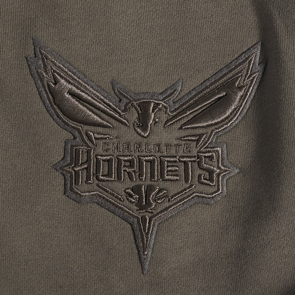 NBA CHARLOTTE HORNETS NEUTRAL SHORT POUR HOMME (TAUPE FONCÉ)