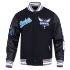 NBA CHARLOTTE HORNETS SCRIPT TAIL MEN'S VARSITY JACKET (BLACK/GRAY)