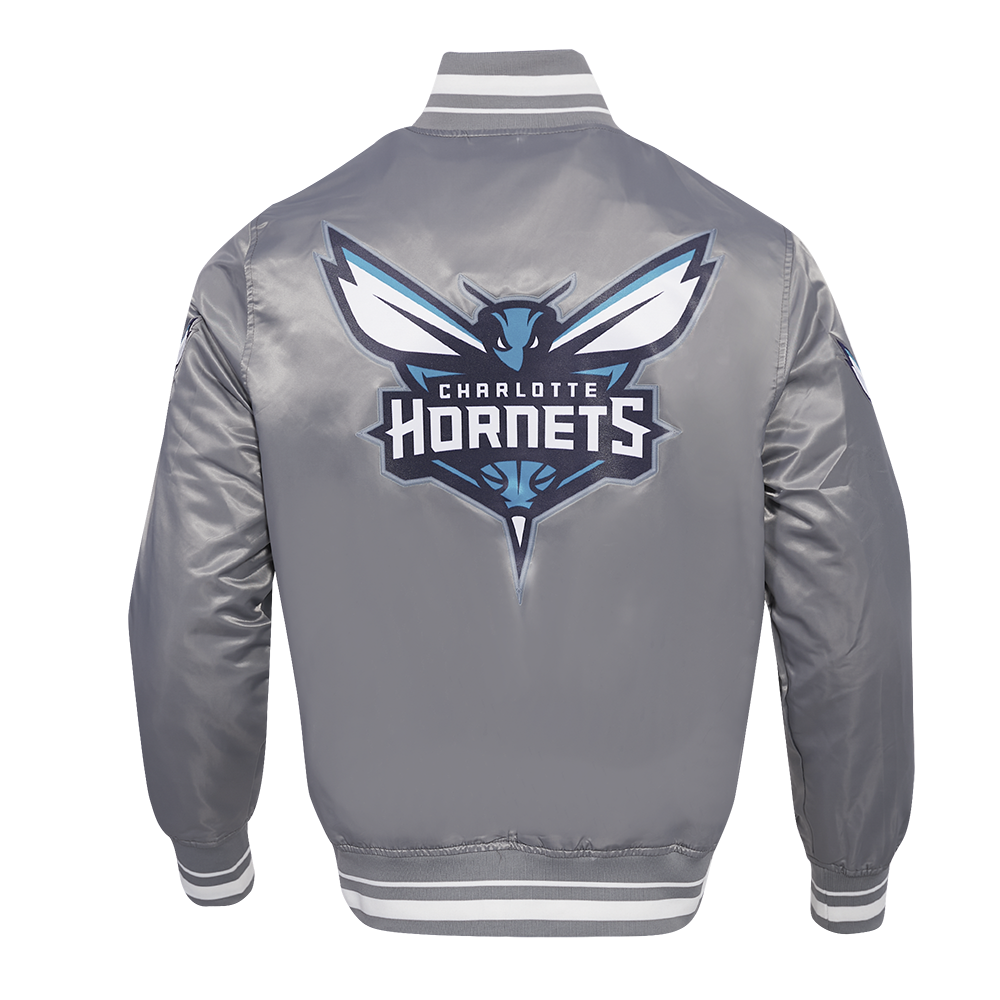NBA CHARLOTTE HORNETS SCRIPT TAIL BLOUSON EN SATIN POUR HOMME (GRIS)