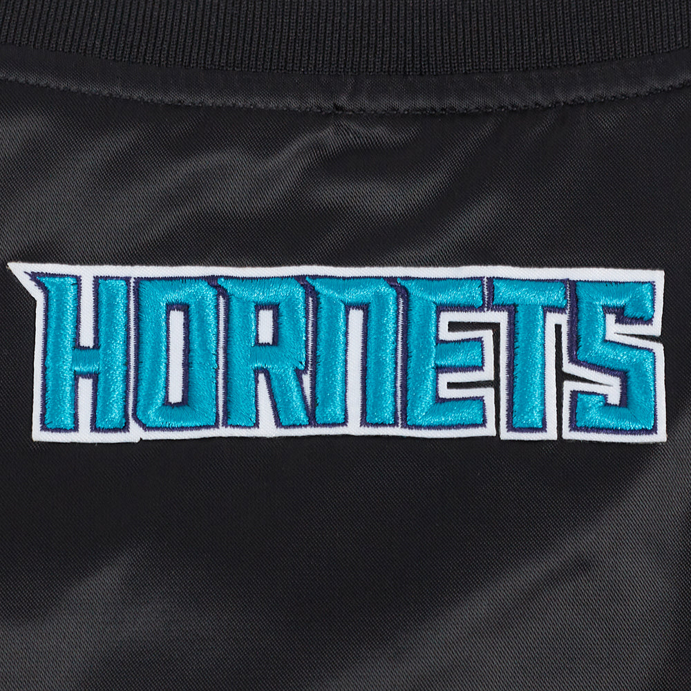 NBA CHARLOTTE HORNETS SCRIPT TAIL WOMEN'S SATIN JACKET (BLACK)