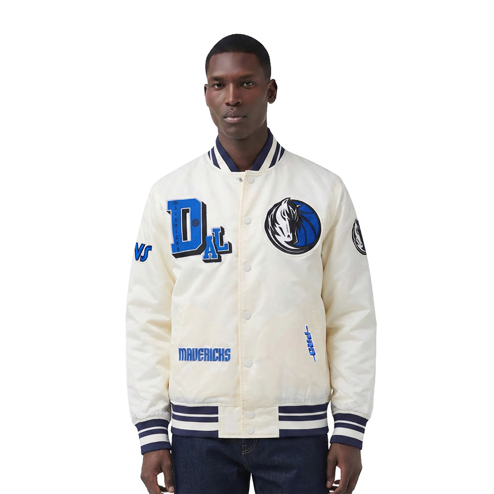 NBA DALLAS MAVERICKS BEST OF BLOUSON EN SATIN À BORDS CÔTELÉS POUR HOMME (COQUILLE D'ŒUF/MARINE MINUIT)