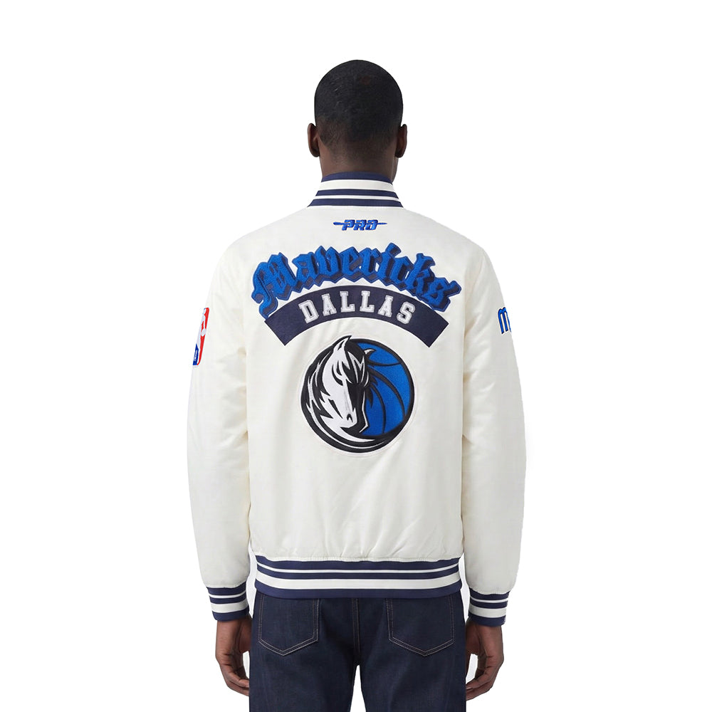 NBA DALLAS MAVERICKS BEST OF BLOUSON EN SATIN À BORDS CÔTELÉS POUR HOMME (COQUILLE D'ŒUF/MARINE MINUIT)