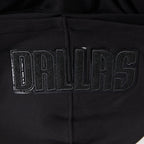NBA DALLAS MAVERICKS TRIPLE BLACK CHANDAIL À CAPUCHON EN MOLLETON POUR GARÇON JUNIOR (NOIR)