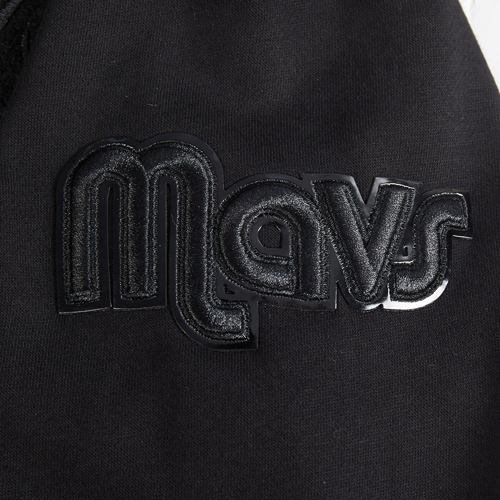 NBA DALLAS MAVERICKS TRIPLE BLACK CHANDAIL À CAPUCHON EN MOLLETON POUR GARÇON JUNIOR (NOIR)