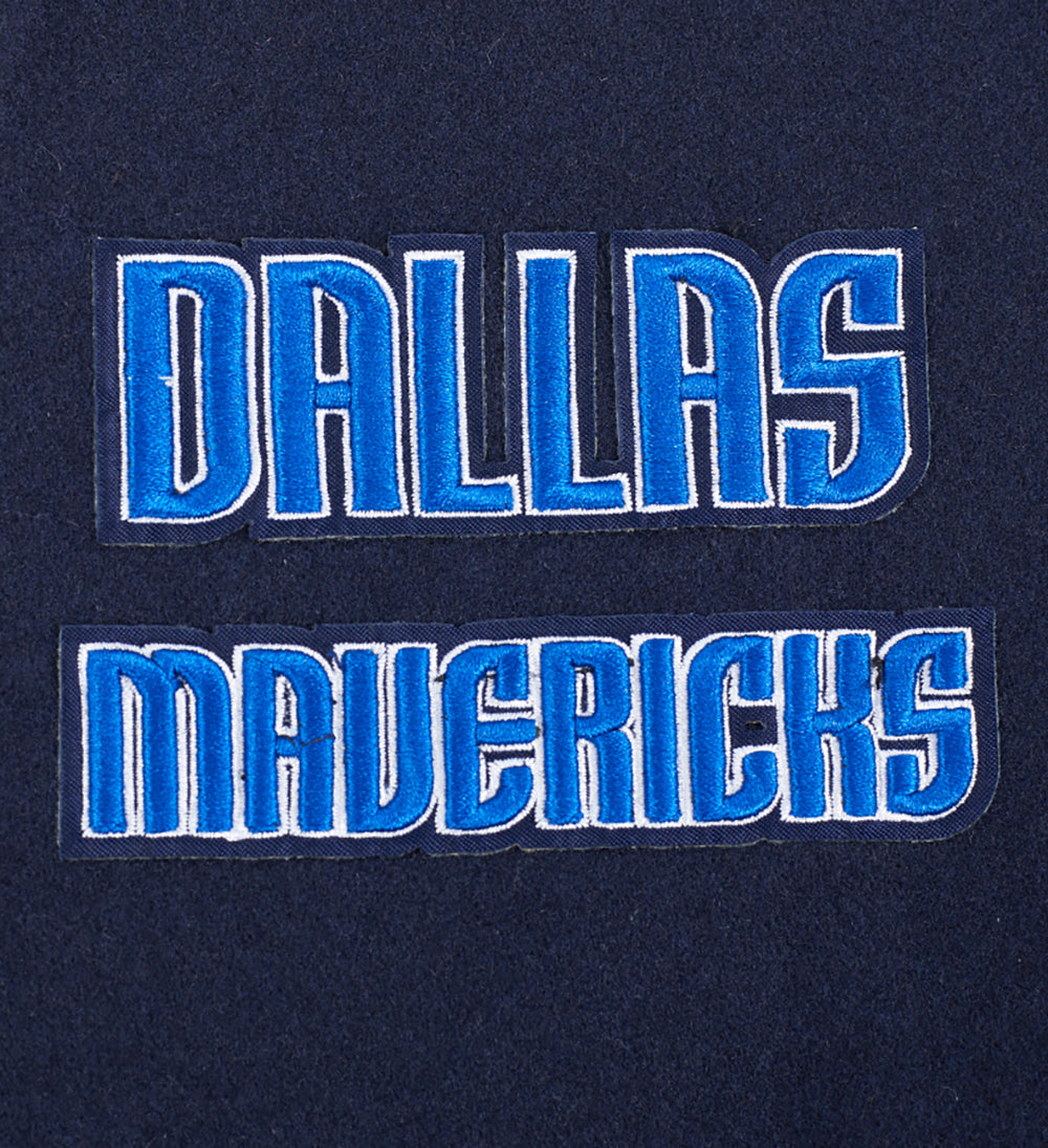 NBA DALLAS MAVERICKS RETRO CLASSIC BLOUSON COLLÉGIAL EN LAINE À BORDS CÔTELÉS POUR GARÇON JUNIOR (MARINE MINUIT/BLANC)