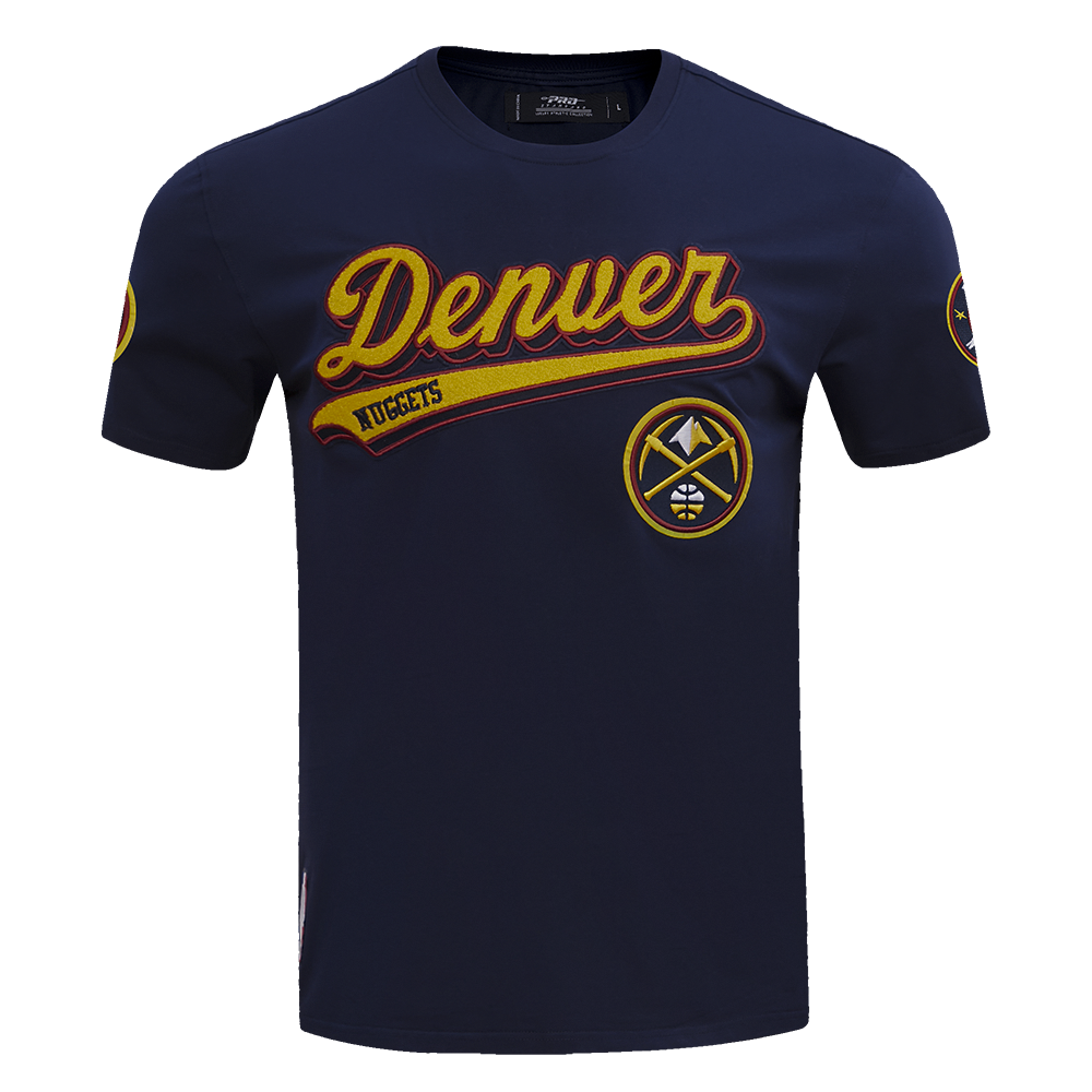 NBA DENVER NUGGETS SCRIPT TAIL T-SHIRT POUR HOMME (MARINE MINUIT)