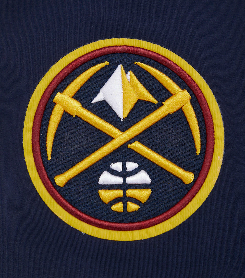 NBA DENVER NUGGETS SCRIPT TAIL T-SHIRT POUR HOMME (MARINE MINUIT)