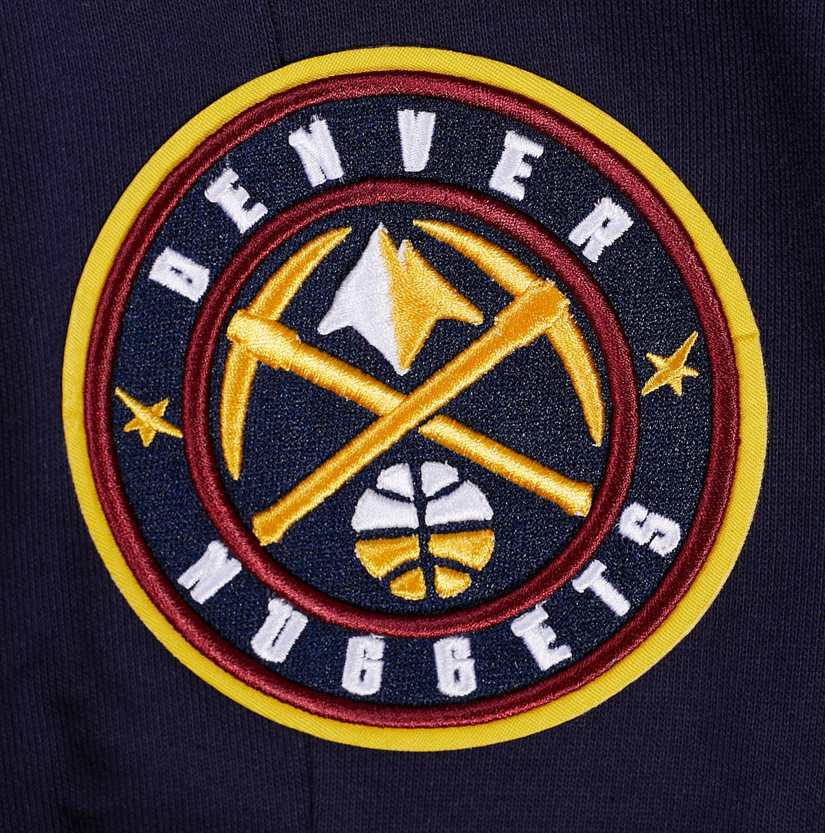 NBA DENVER NUGGETS SCRIPT TAIL PANTALON OUATÉ EN MOLLETON CÔTELÉ POUR HOMME (MARINE MINUIT)