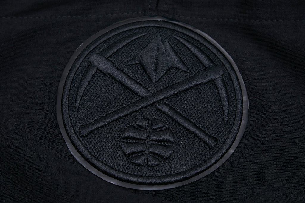 NBA DENVER NUGGETS TRIPLE BLACK CHANDAIL À CAPUCHON POUR HOMME (TRIPLE NOIR)