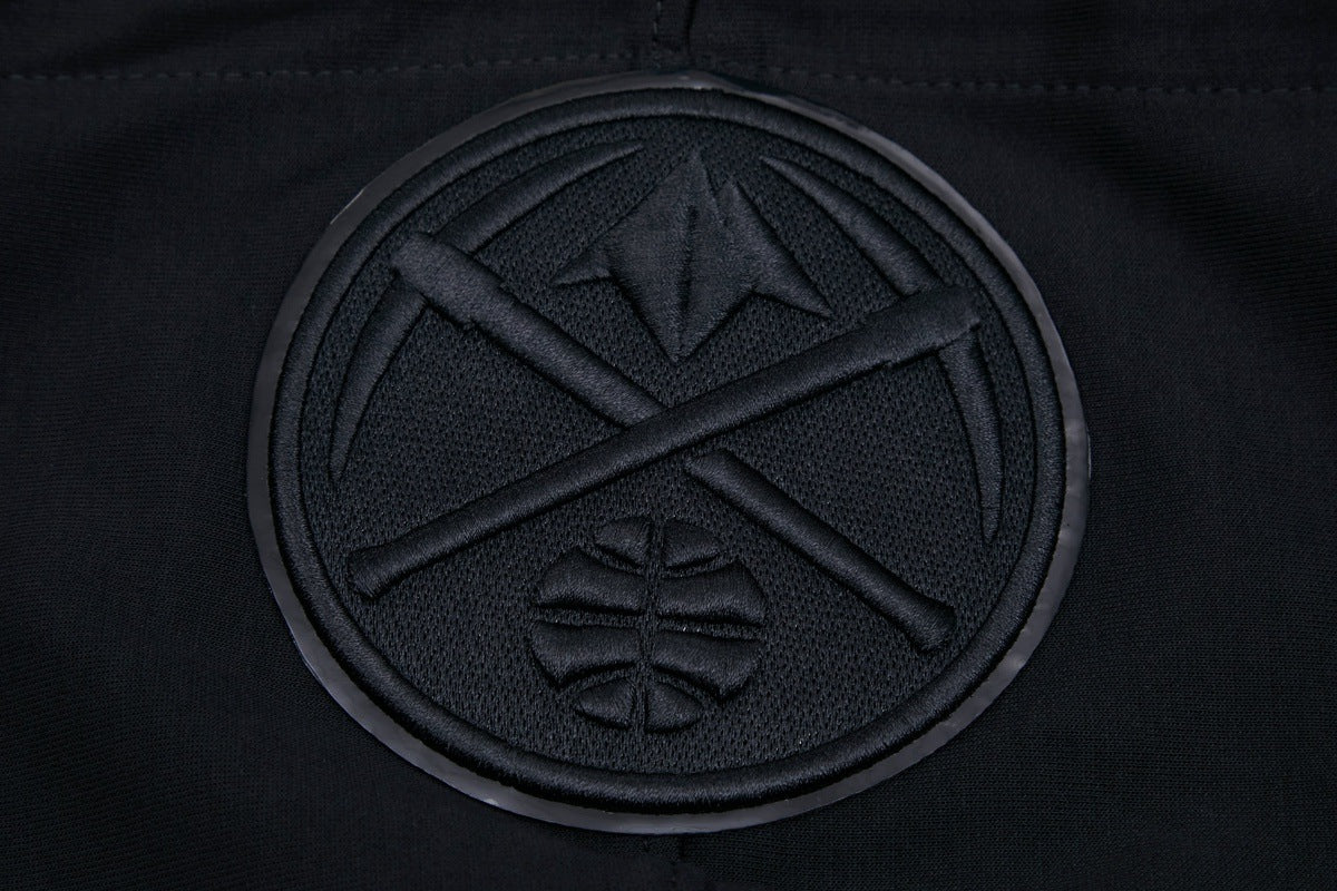 NBA DENVER NUGGETS TRIPLE BLACK CHANDAIL À CAPUCHON POUR HOMME (TRIPLE NOIR)