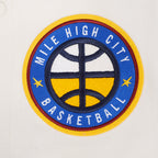 NBA DENVER NUGGETS RETRO CLASSIC BLOUSON COLLÉGIAL EN LAINE À BORDS CÔTELÉS POUR HOMME (COQUILLE D'ŒUF/MARINE MINUIT)