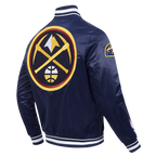 NBA DENVER NUGGETS RETRO CLASSIC BLOUSON EN SATIN À BORDS CÔTELÉS POUR HOMME (MARINE MINUIT)