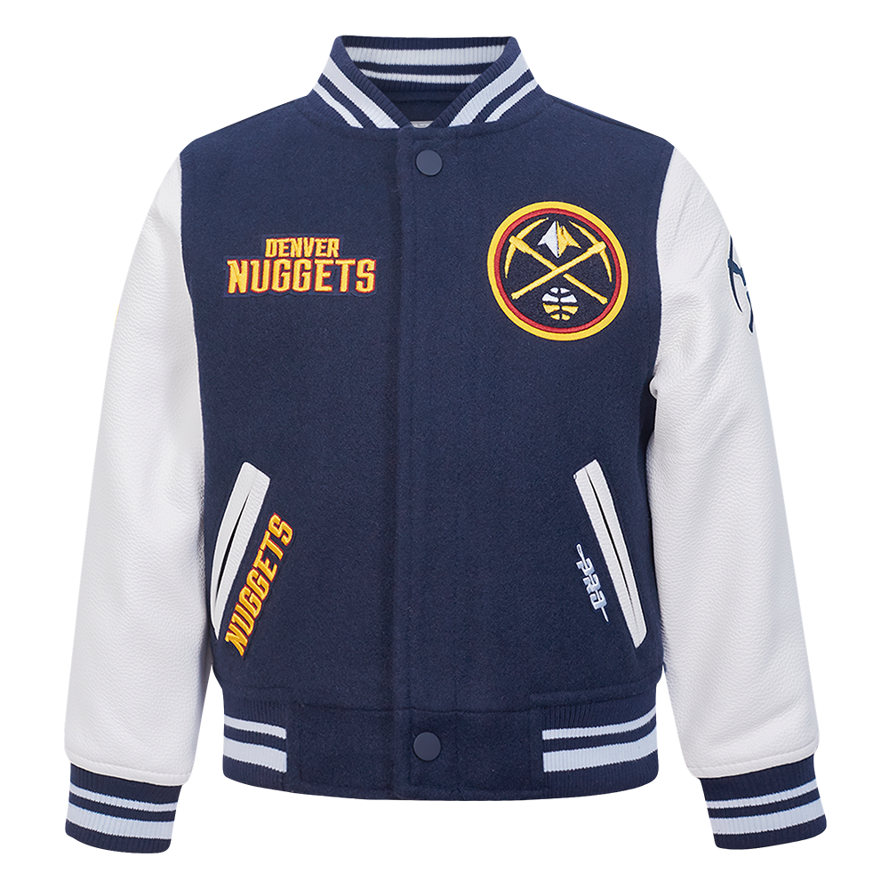 NBA DENVER NUGGETS RETRO CLASSIC BLOUSON COLLÉGIAL EN LAINE À BORDS CÔTELÉS POUR GARÇON ENFANT (MARINE MINUIT/BLANC)