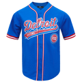 NBA DETROIT PISTONS SCRIPT TAIL CHEMISE BOUTONNÉE EN FILET POUR HOMME (BLEU ROYAL/ROUGE)