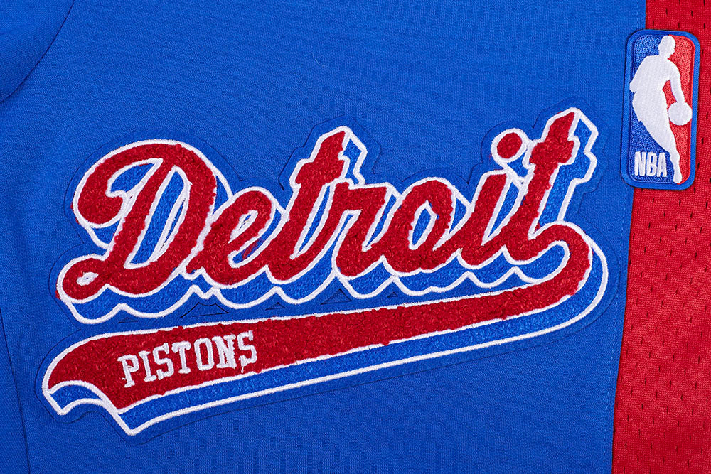 NBA DETROIT PISTONS SCRIPT TAIL SHORT EN MAILLE DOUBLE 2.0 POUR HOMME (BLEU ROYAL/ROUGE)