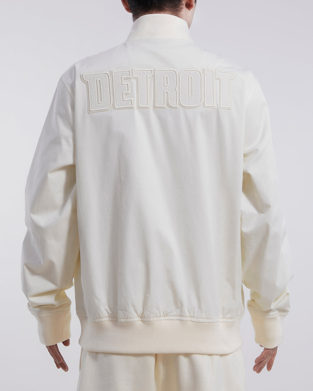 NBA DETROIT PISTONS NEUTRAL MEN'S TWILL JACKET (EGGSHELL)