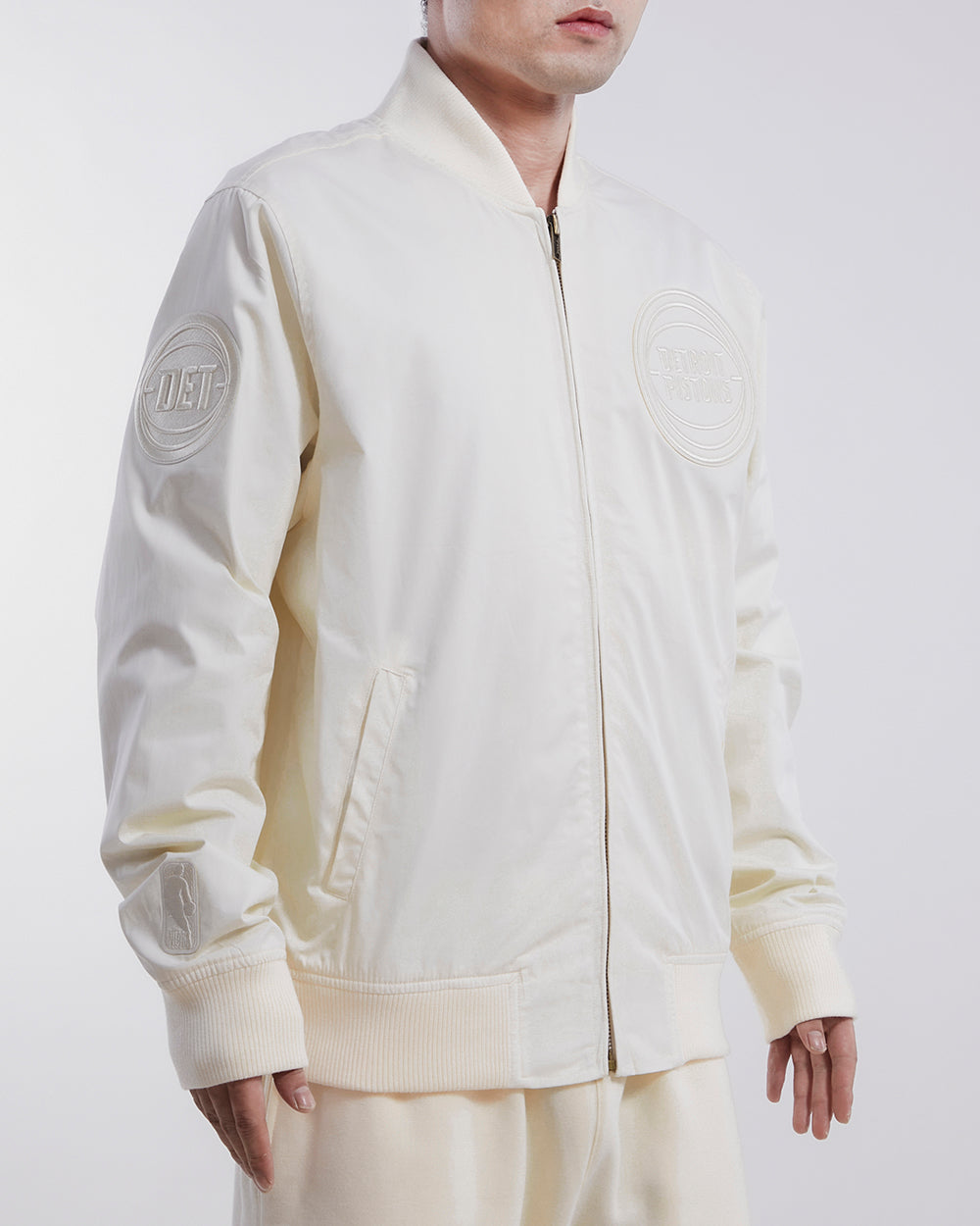 NBA DETROIT PISTONS NEUTRAL BLOUSON EN SERGÉ POUR HOMME (COQUILLE D'ŒUF)