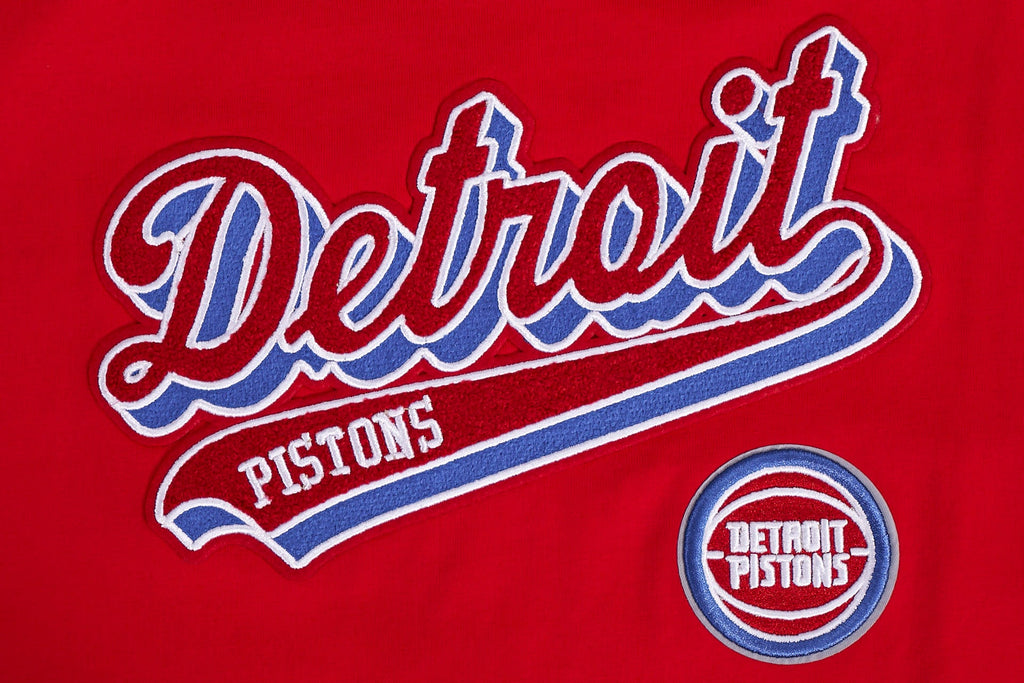 NBA DETROIT PISTONS SCRIPT TAIL T-SHIRT DE COUPE BOYFRIEND POUR FEMME (ROUGE)