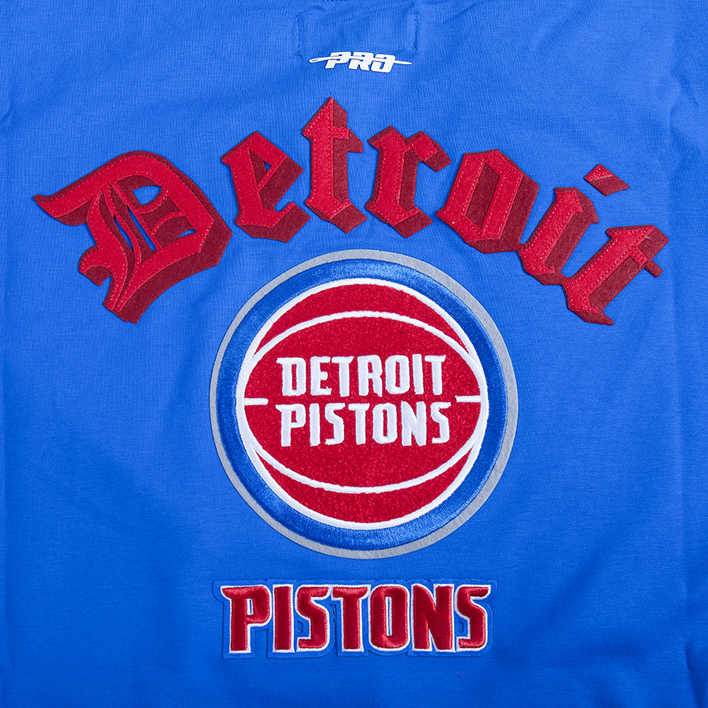 NBA DETROIT PISTONS OLD ENGLISH T-SHIRT EN JERSEY SIMPLE À COUPE CARRÉE POUR FEMME (BLEU ROYAL)
