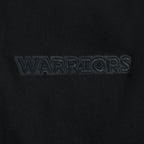 NBA GOLDEN STATE WARRIORS BLACKOUT CHANDAIL À CAPUCHON EN MOLLETON À ÉPAULES TOMBANTES POUR HOMME (NOIR)